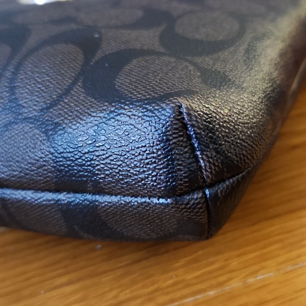 Coach East West pop crossbody
